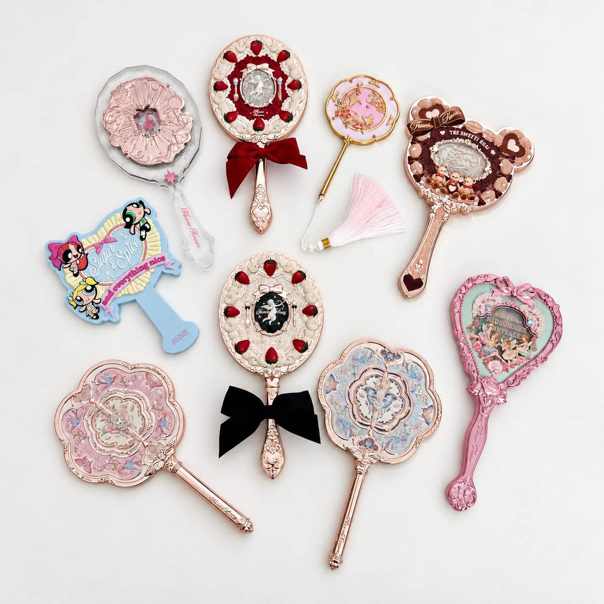 cute hand mirror (random style)