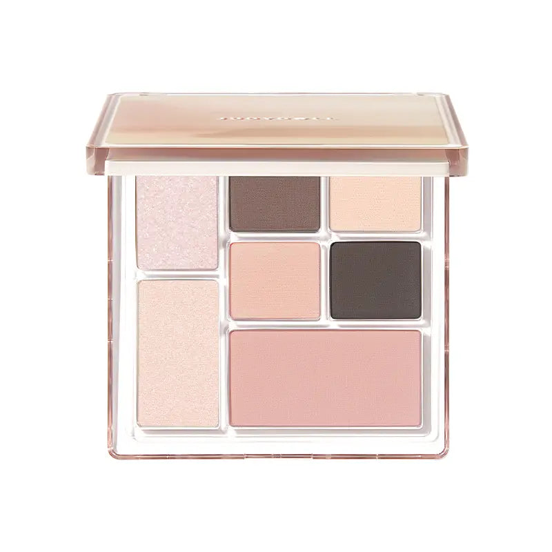 Judydoll Play Color ALL-IN-ONE Palette: versatile makeup palette featuring a blend of eyeshadows, blush, and highlighter in a range of trendy shades for complete, on-the-go beauty.