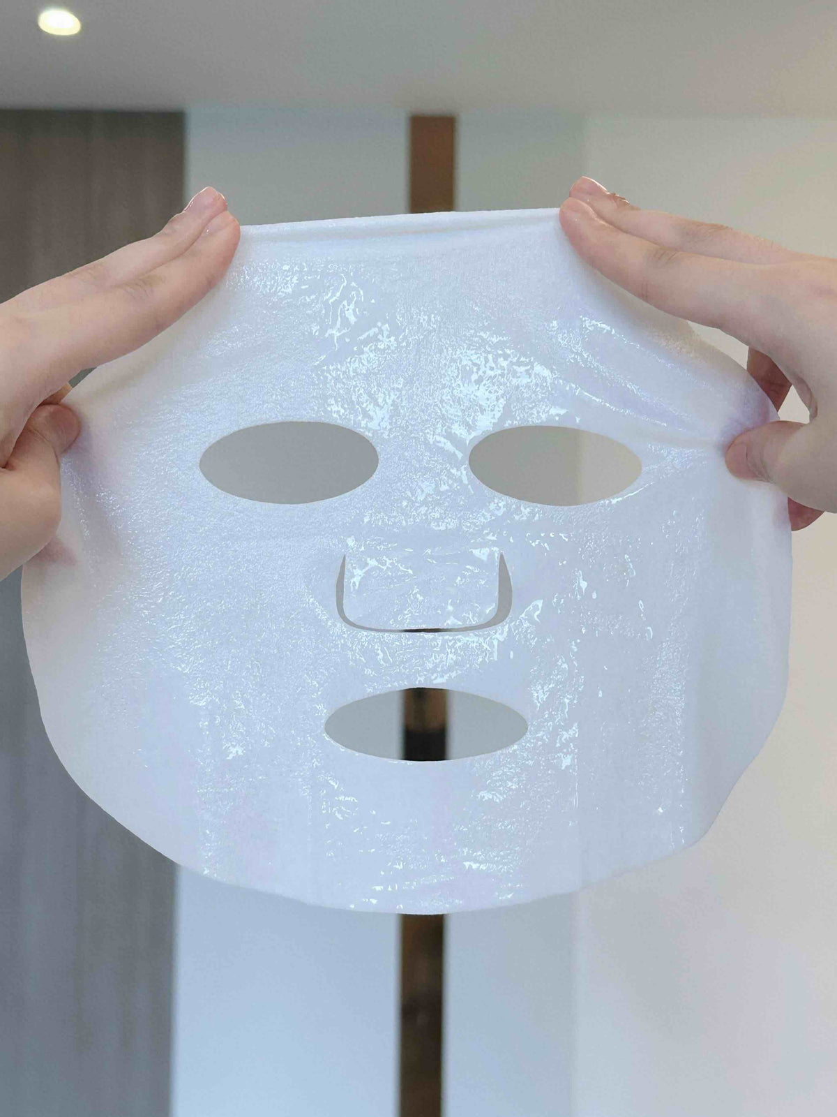 GUYU Luminosity Brightening Essence Mask