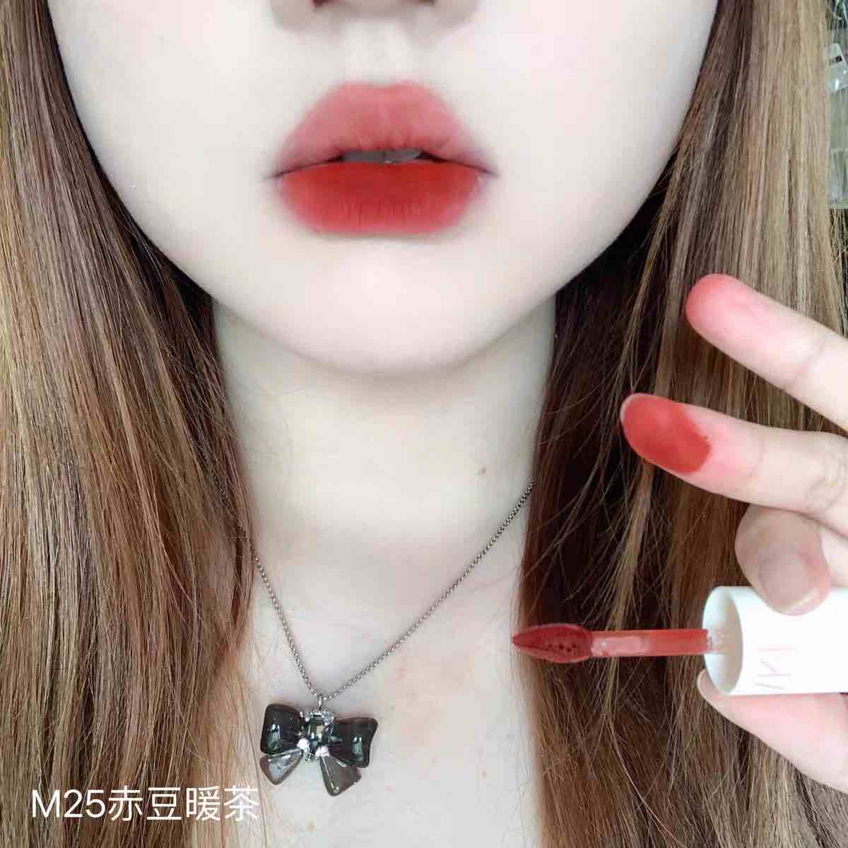 AKF Velvet lip cream