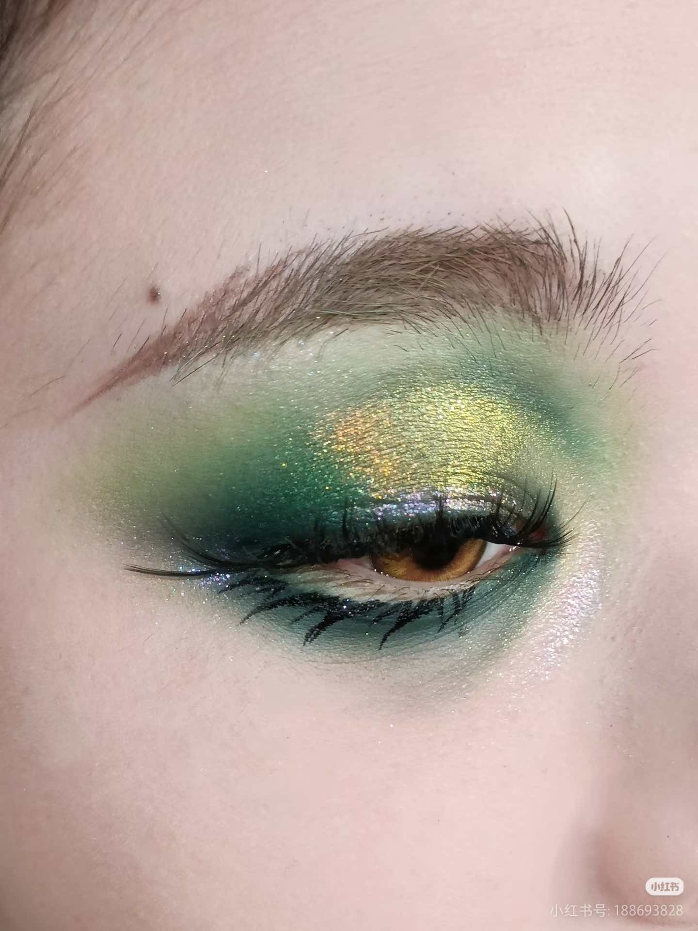 Anthemy Green Snake Chameleon Eyeshadow Palette