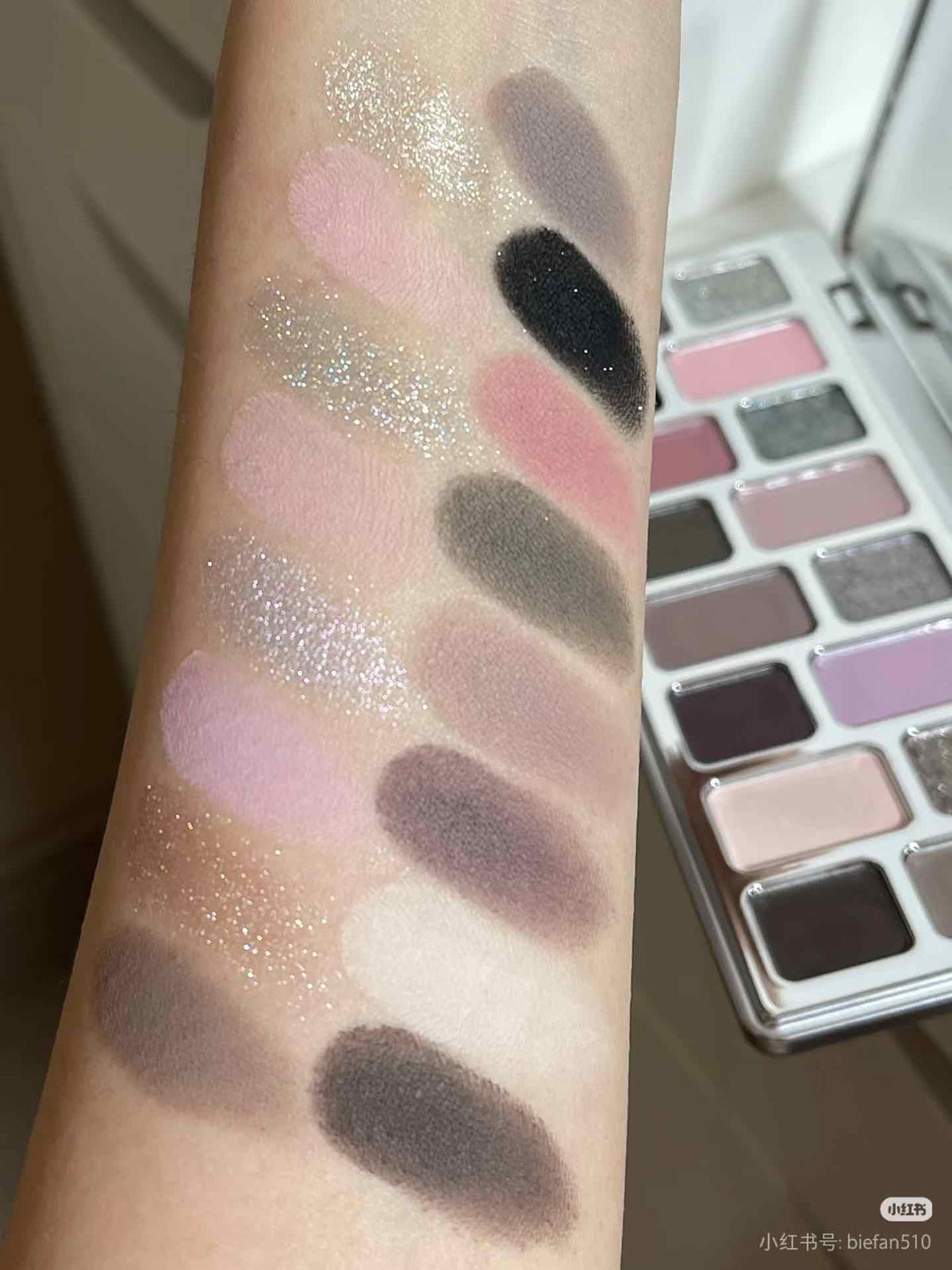 Cheeryep 16 Color Eyeshadow Palette Steal Heart