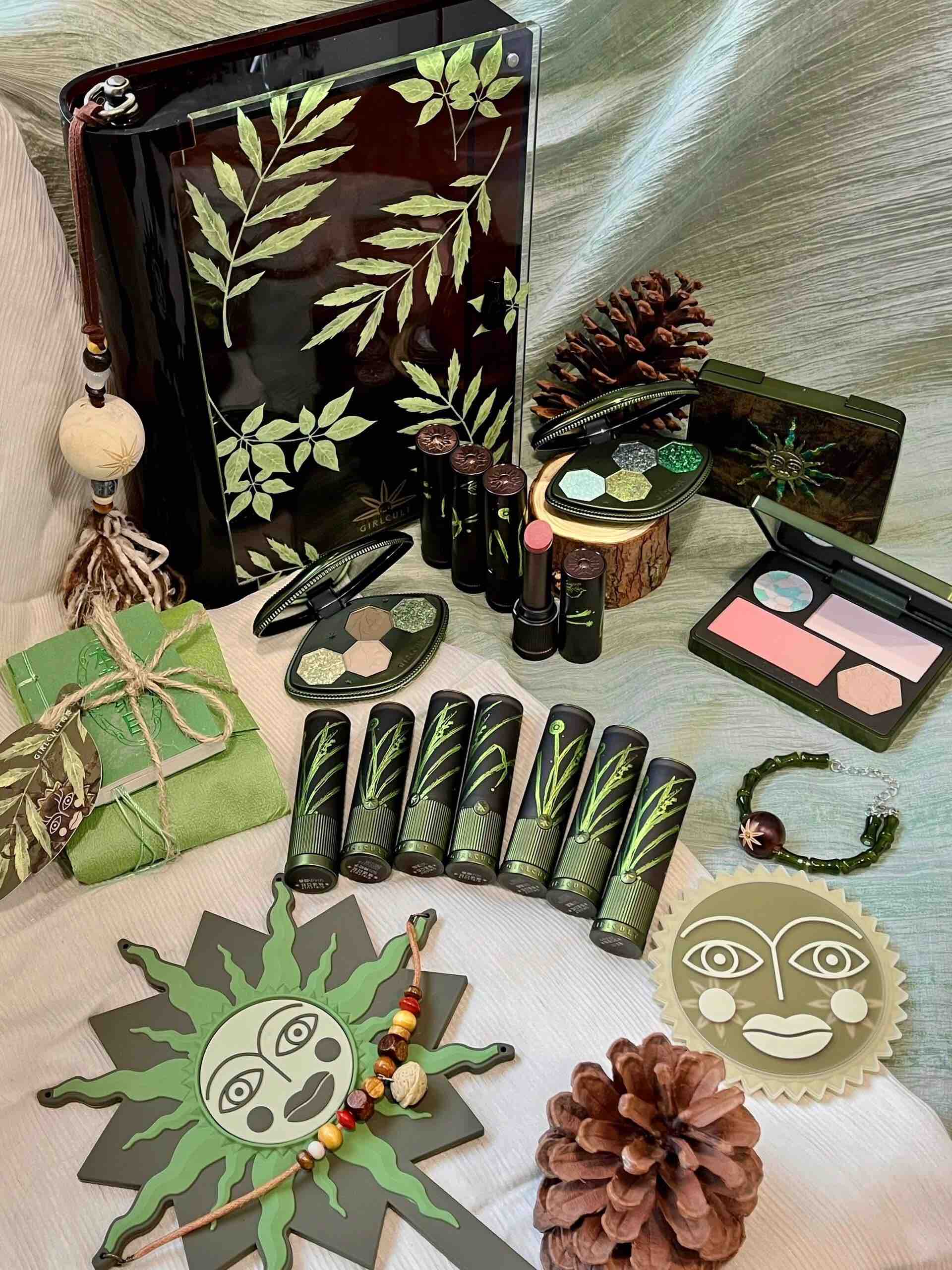 GIRLCULT Compendium of Materia Medica All in Set