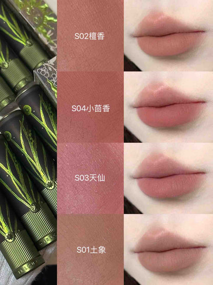 GIRLCULT Compendium of Materia Medica Matte Lipstick