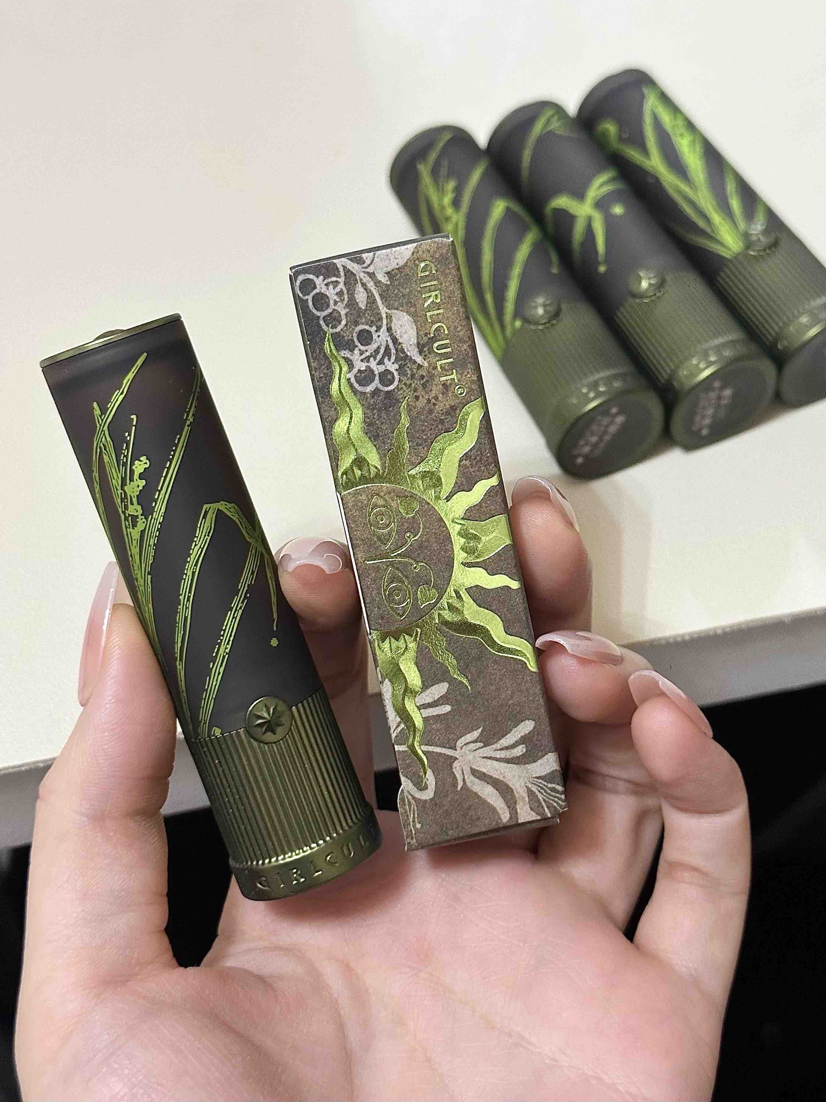 GIRLCULT Compendium of Materia Medica Matte Lipstick – Best