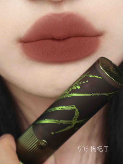 GIRLCULT Compendium of Materia Medica Matte Lipstick