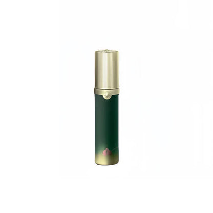 Achieve a luscious, glass-like shine with Girlcult Peaches Series Illusion Mirror Lip Gloss. Its high-reflective, gel-like formula ensures smooth application and even coverage for a flawless finish.