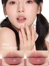 model wearing Judydoll Sweety Lip Jelly  N00 nude brown color, make your lips glossy 