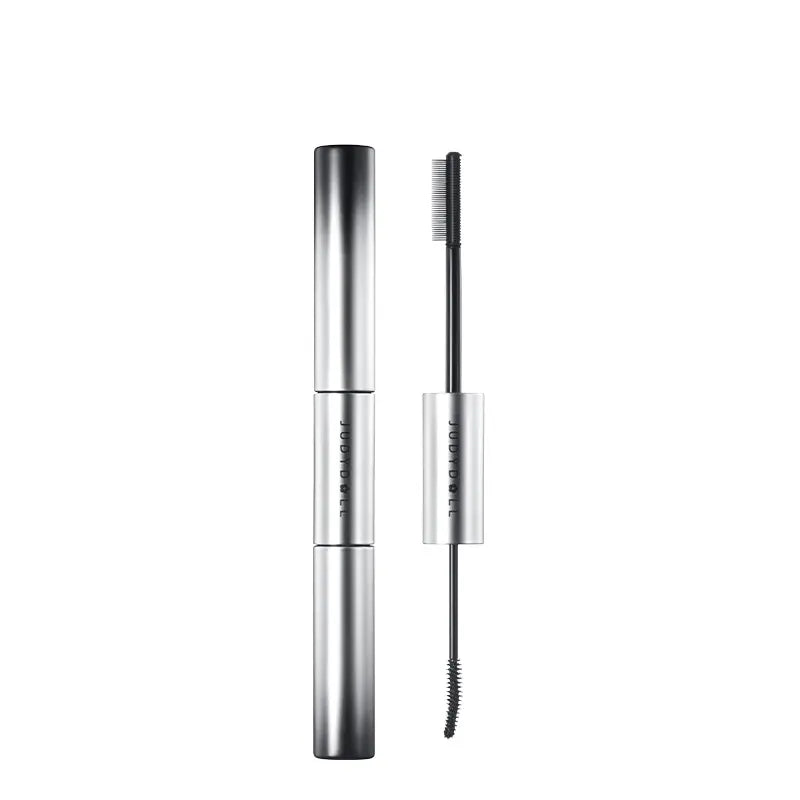 Get fuller, longer lashes with the Judydoll Volume Curling Mascara Duo. Featuring a primer with a needle-comb brush for perfect separation and lift, and a fiber-rich mascara with a curved spoolie for dramatic length and volume.