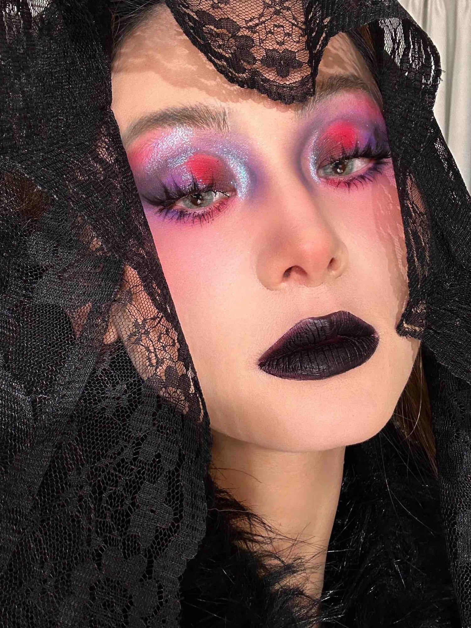 Narimi Fireflies In Dark Night 8-Color Eyeshadow Palette