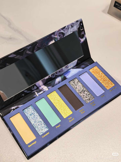 Narimi Pegasus Knight Chameleon Eyeshadow Palette